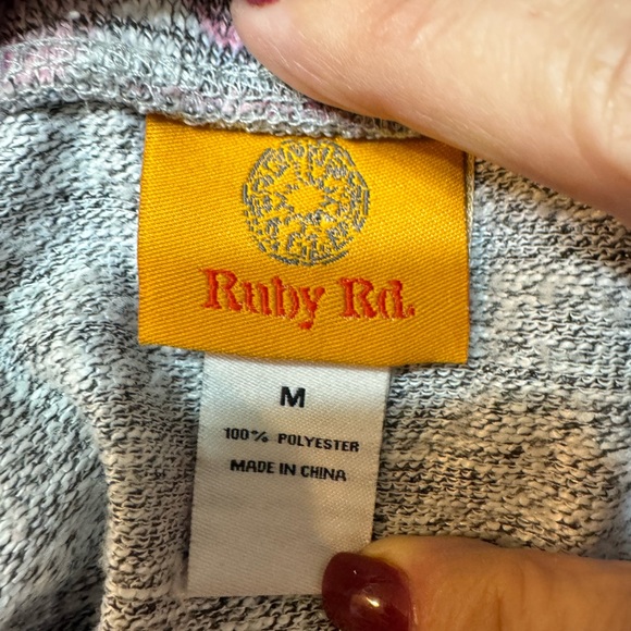 Ruby Rd. Pullover cowl neck sweater. Women’s size M - Picture 10 of 10